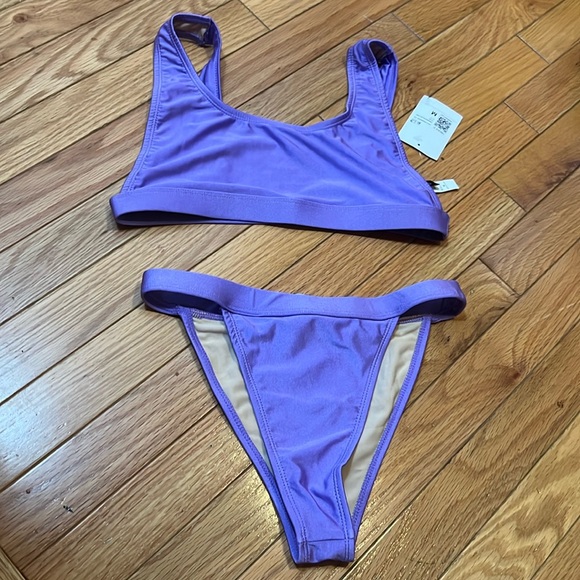 NWT💜 Low-Rise Bikini Top & Bottoms Set - Picture 3 of 8